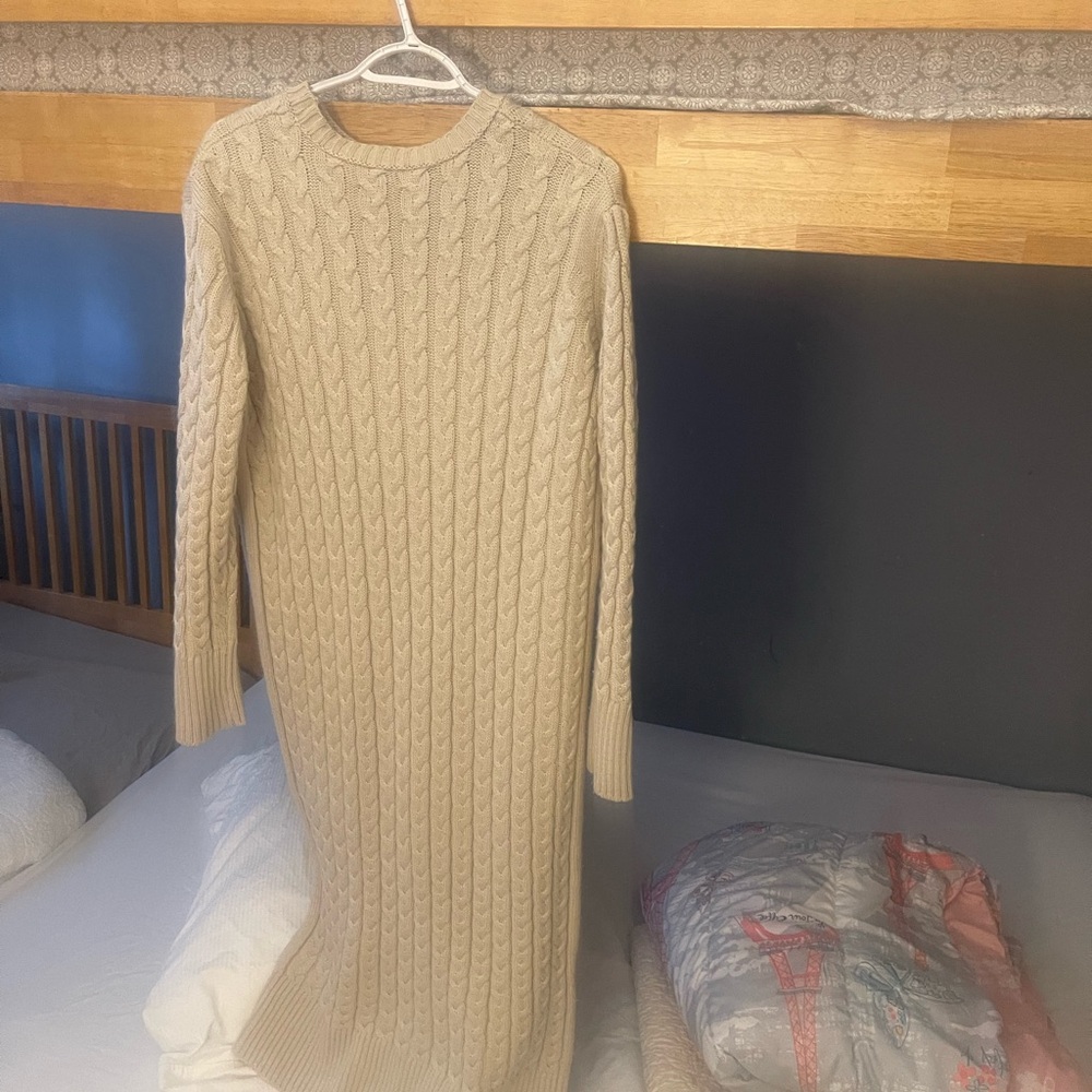 Cream knitted, thick, knitted sweater dress long sleeved